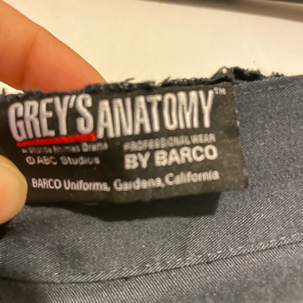 Grey anatomy scrub pants.